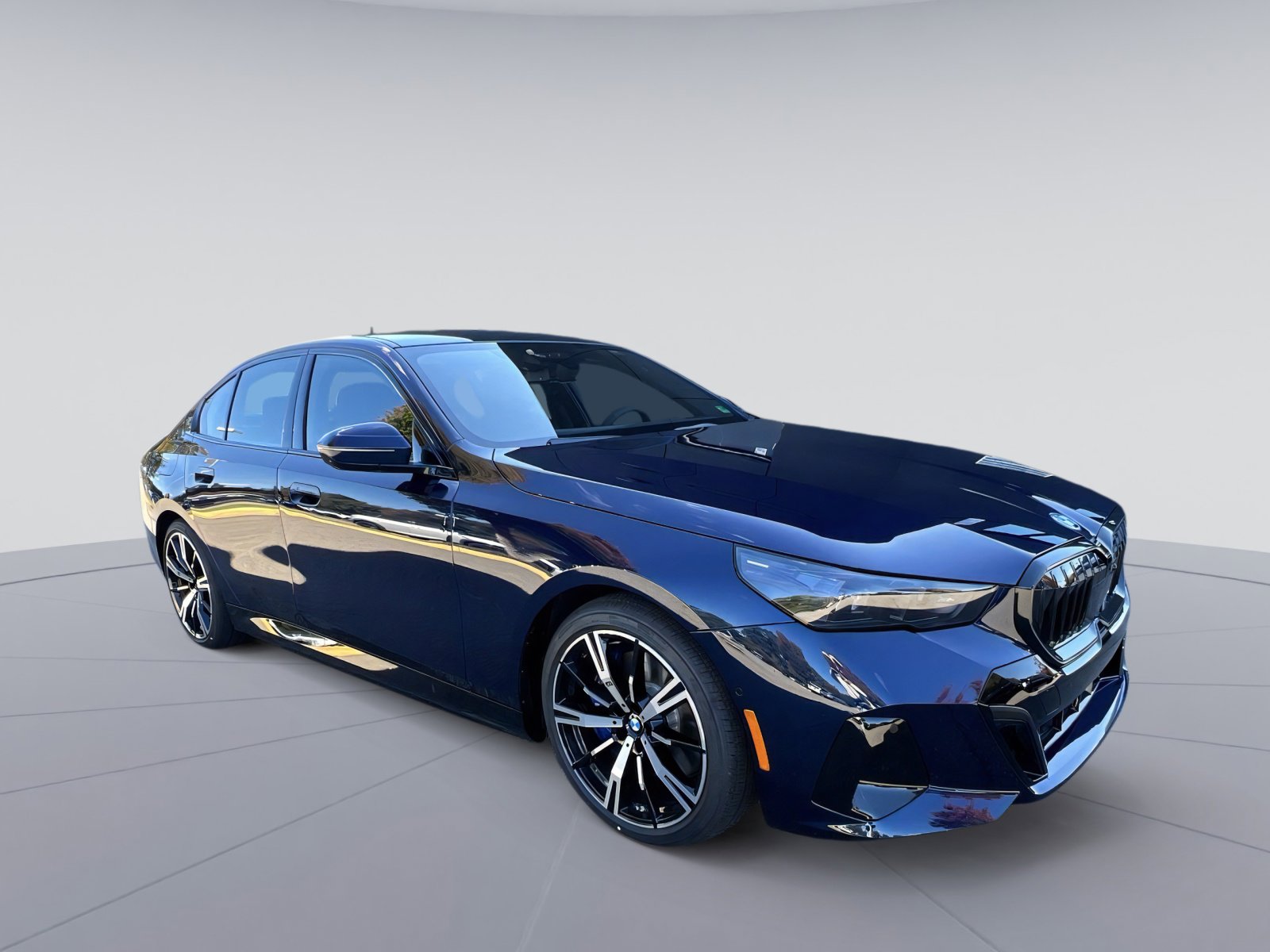 New 2026 BMW 550e xDrive w/ Executive Package image 7