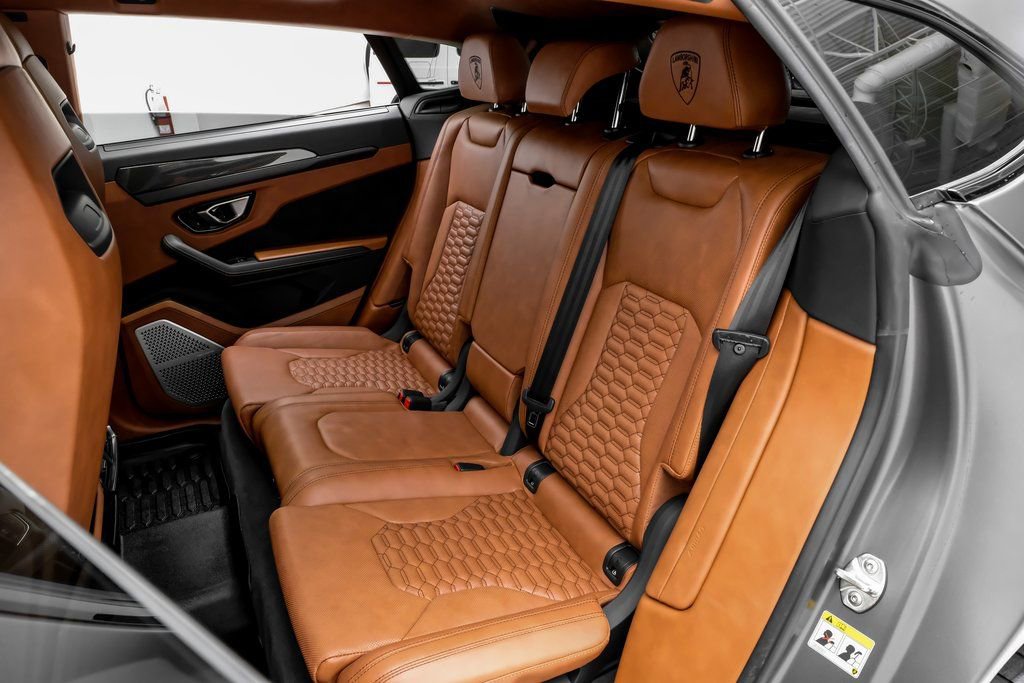 Used 2022 Lamborghini Urus image 36