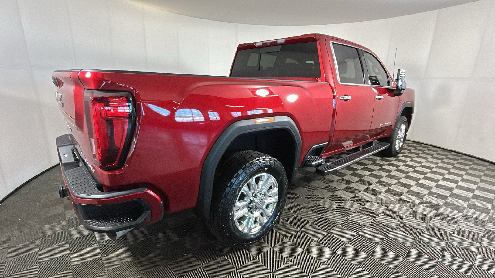 Used 2021 GMC Sierra 2500 Denali AWD/4WD image 3
