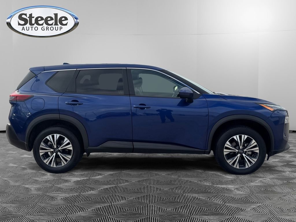 Used 2023 Nissan Rogue SV image 6