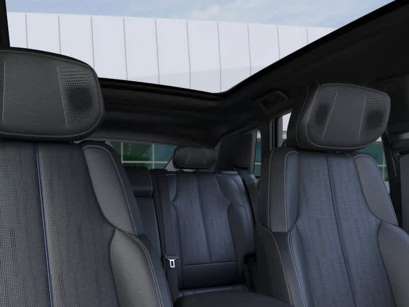 New 2026 Cadillac Lyriq V image 39