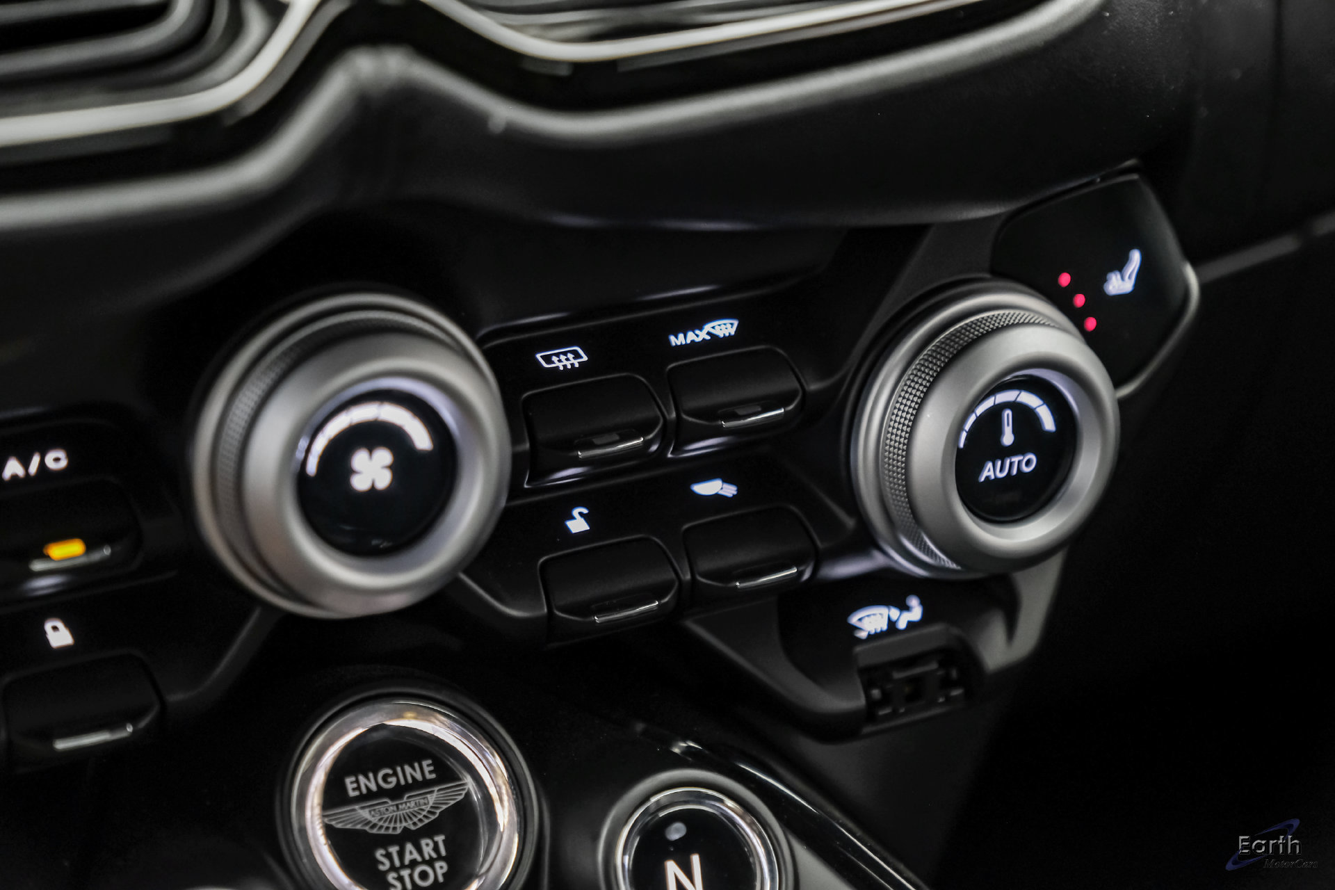Used 2022 Aston Martin V8 Vantage Coupe RWD image 69