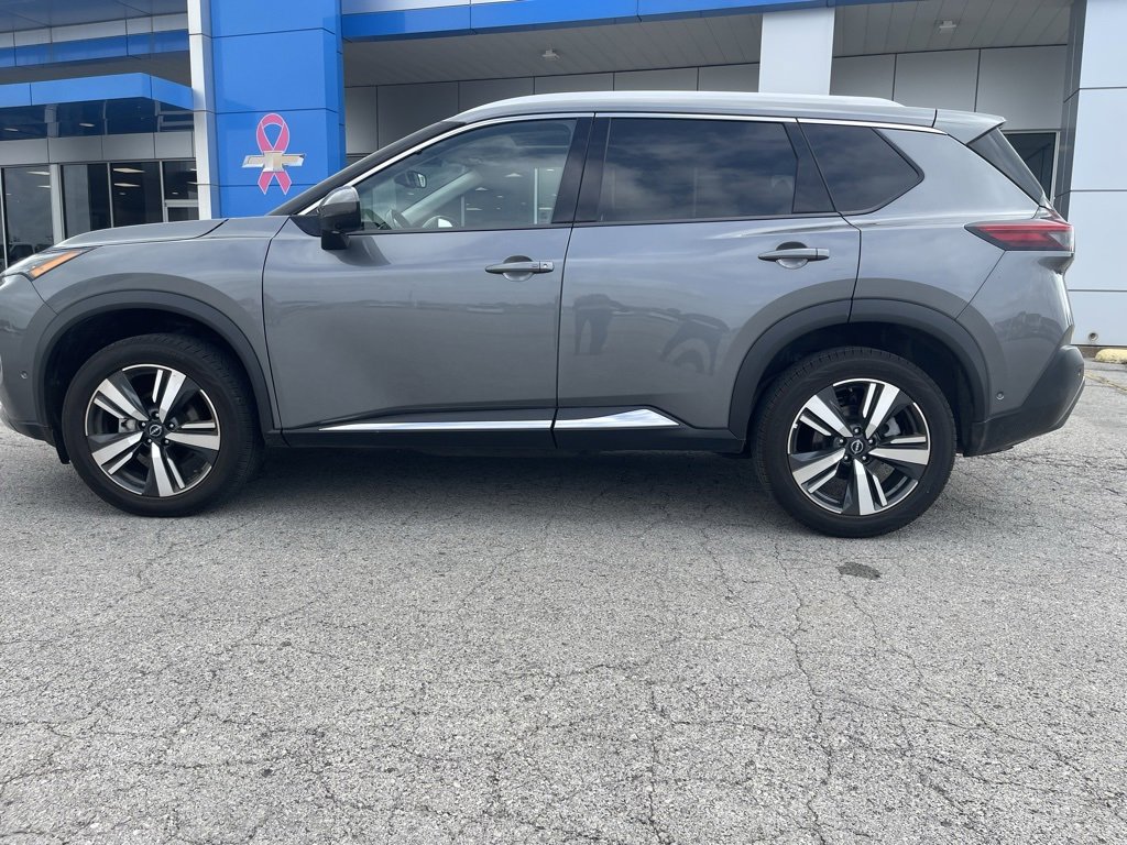 Used 2023 Nissan Rogue SL w/ SL Premium Package image 11