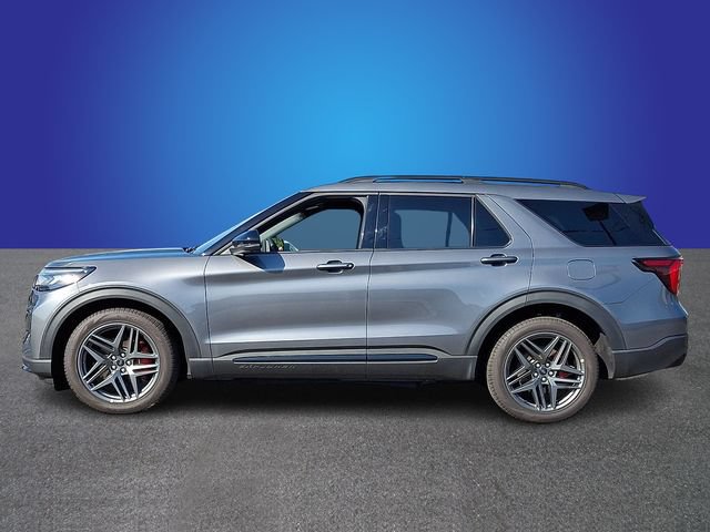Used 2025 Ford Explorer ST AWD/4WD image 7