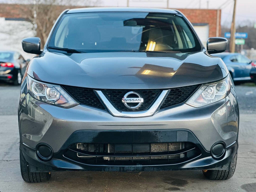 Used 2017 Nissan Rogue Sport S w/ S Appearance Package image 2