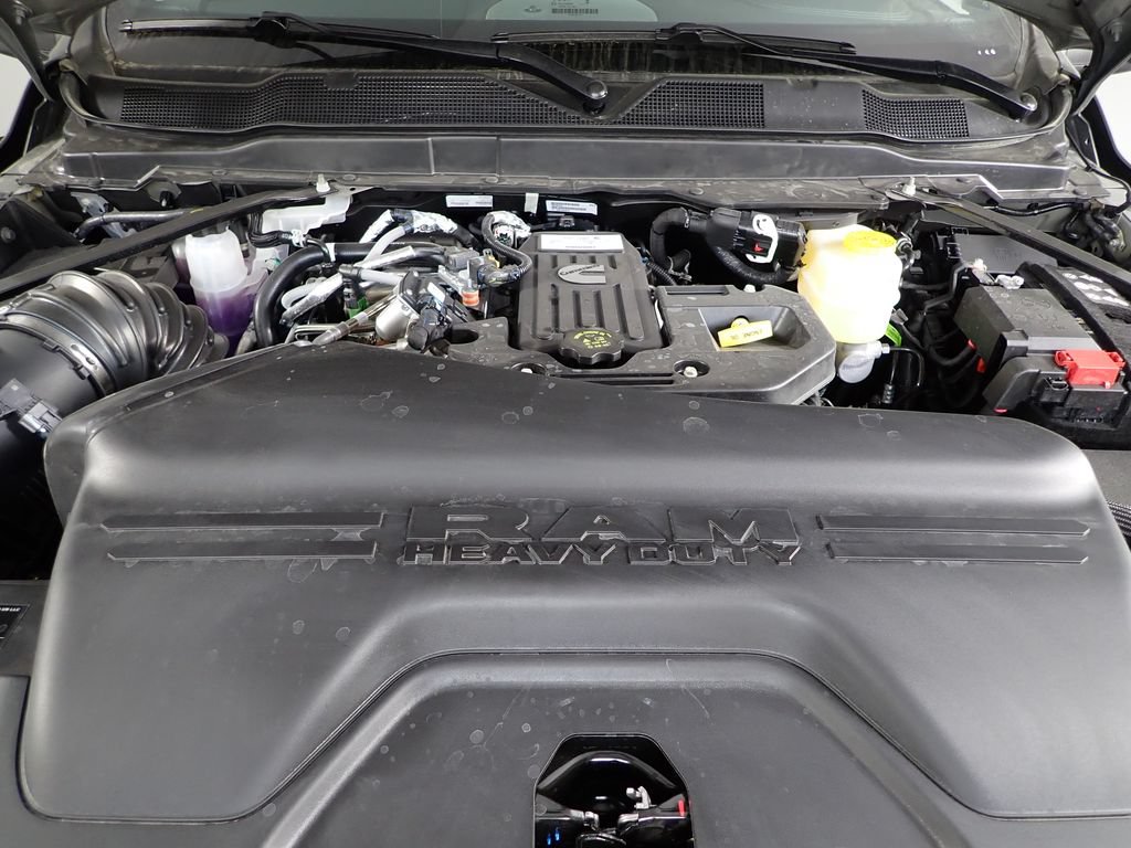 New 2026 RAM 2500 Laramie AWD/4WD image 8