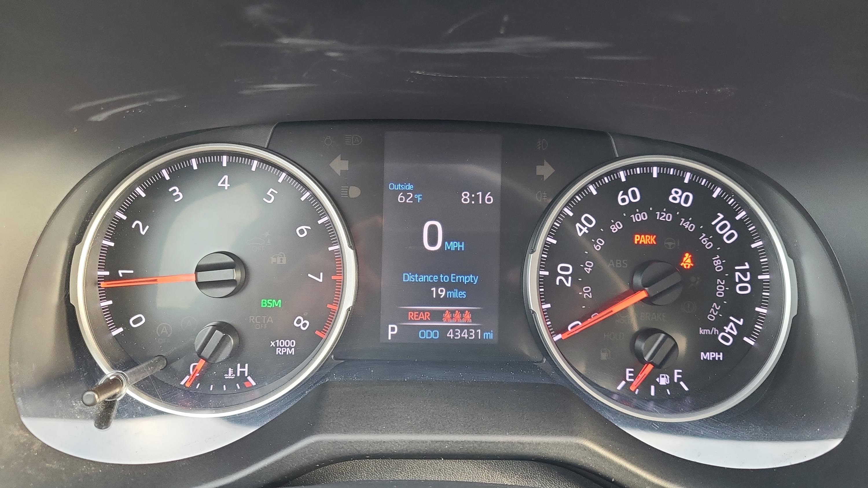 Used 2020 Toyota RAV4 XLE image 19