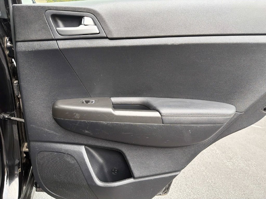 Used 2019 Kia Sportage LX FWD image 21