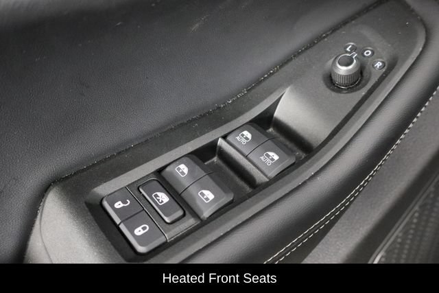 Used 2025 Jeep Grand Cherokee Altitude AWD/4WD image 20