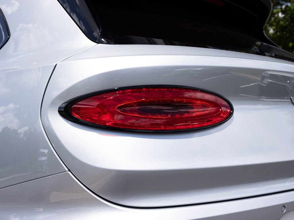 Certified 2024 Bentley Bentayga Extended Wheelbase image 42