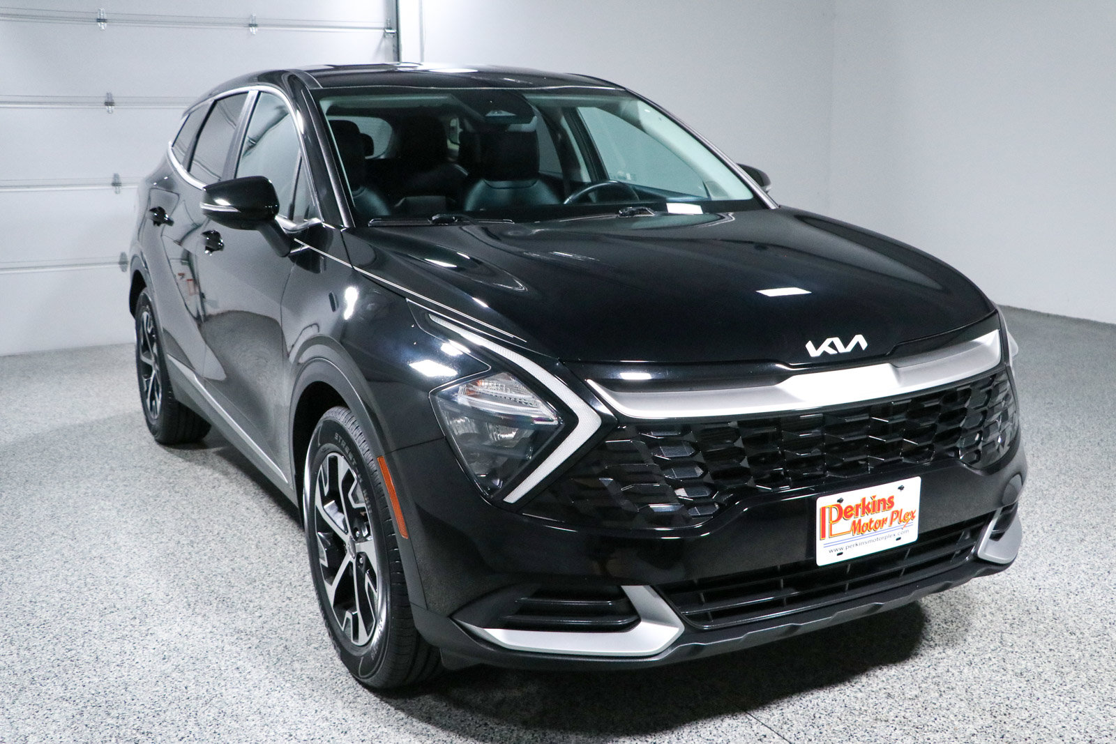 Used 2023 Kia Sportage EX FWD image 5