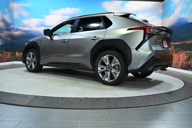 Used 2023 Subaru Solterra Limited image 6