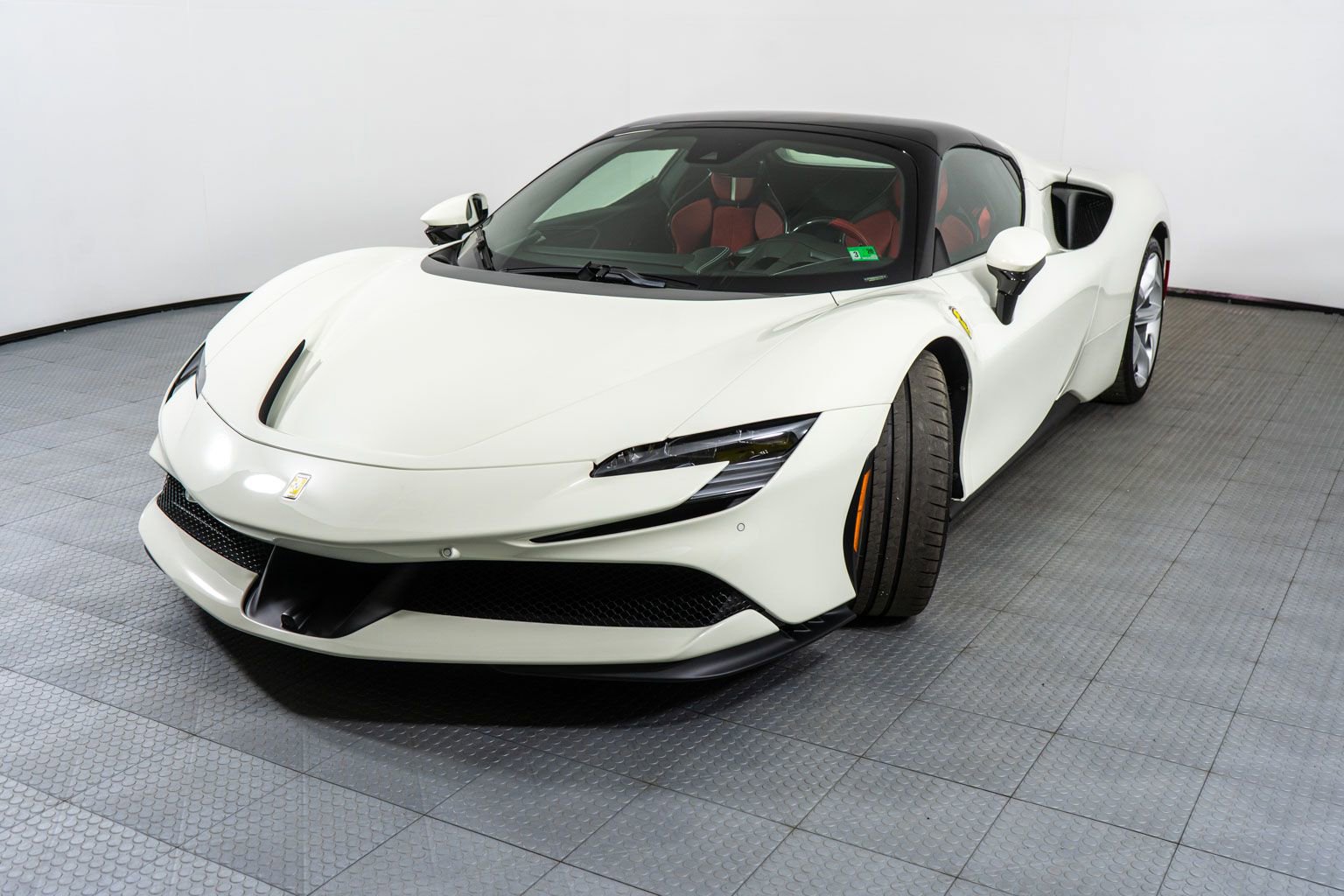 Certified 2025 Ferrari SF90 Spider image 33