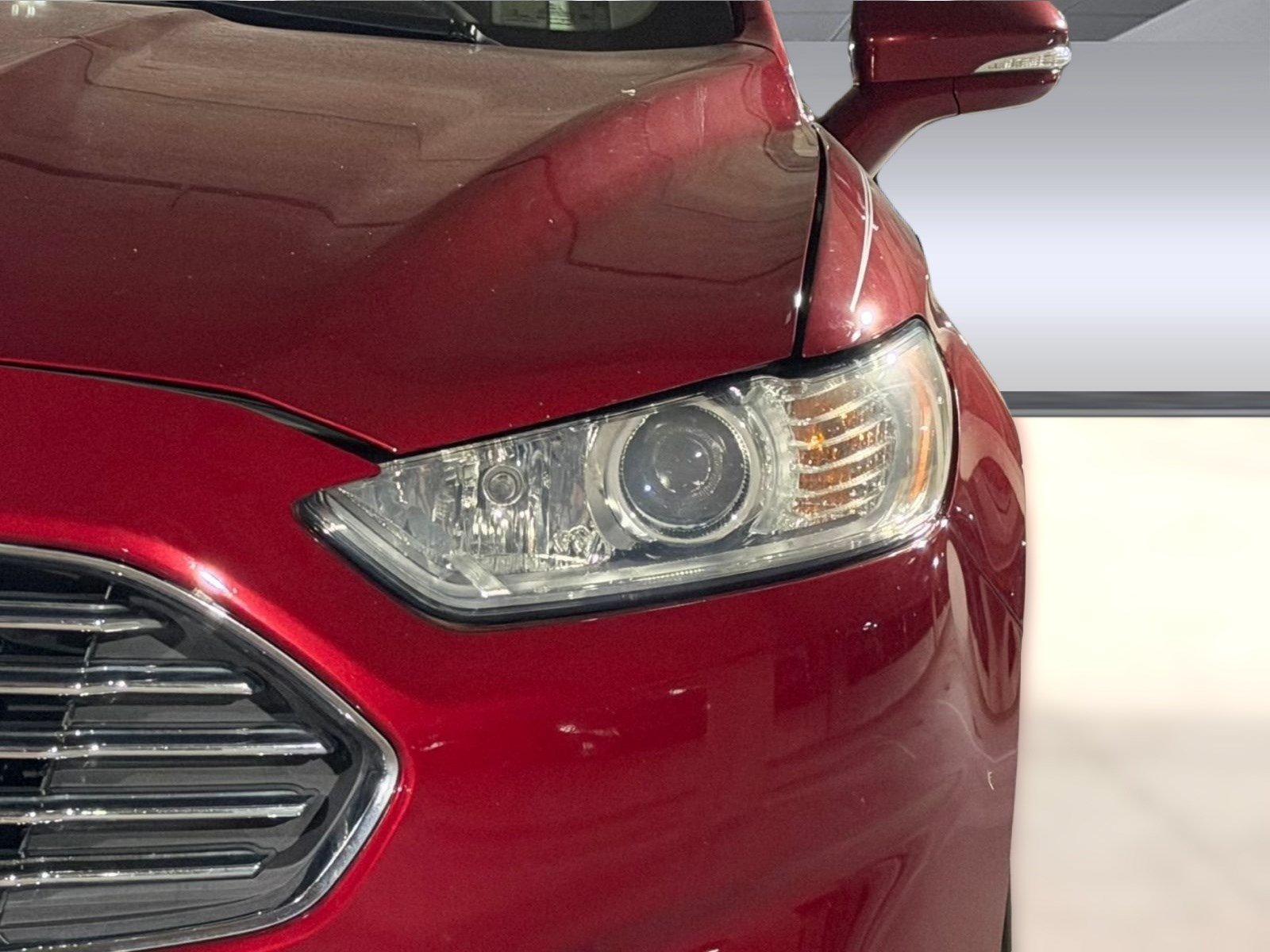 Used 2015 Ford Fusion SE FWD image 11