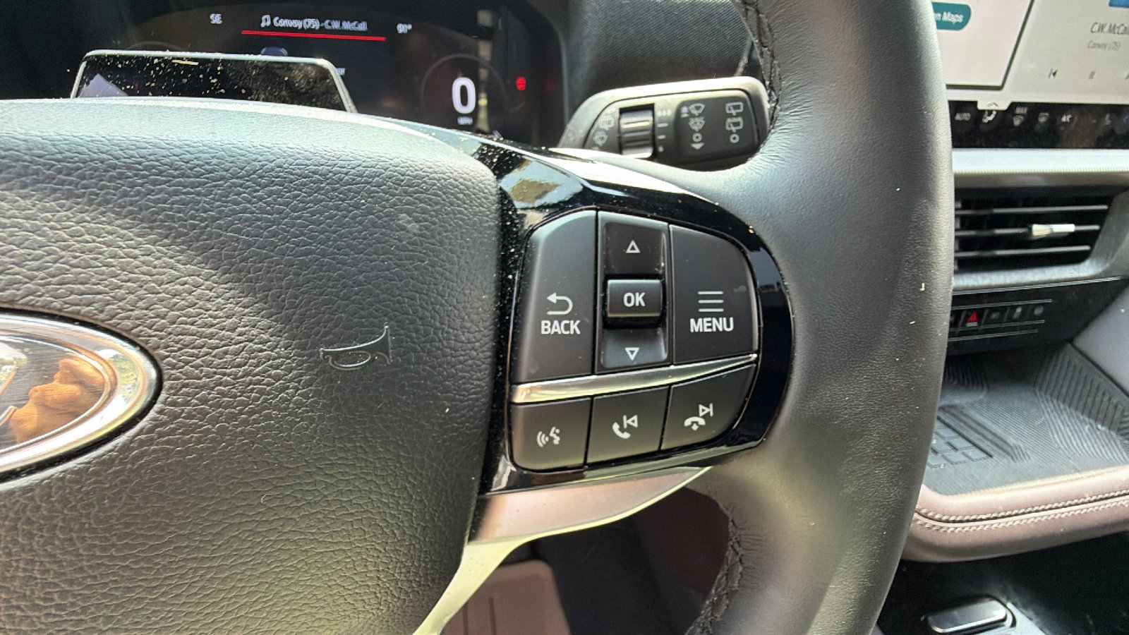 Used 2025 Ford Explorer Platinum w/ Ultimate Package RWD image 28