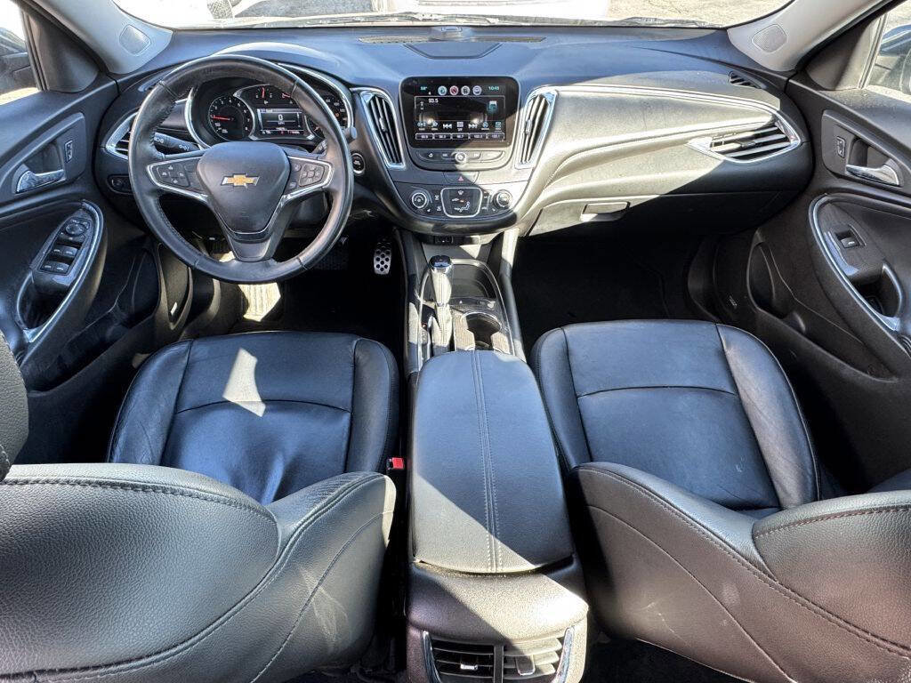 Used 2017 Chevrolet Malibu LT w/ Leather Package image 7