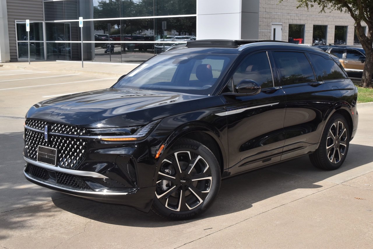 New 2026 Lincoln Nautilus Reserve AWD/4WD image 12