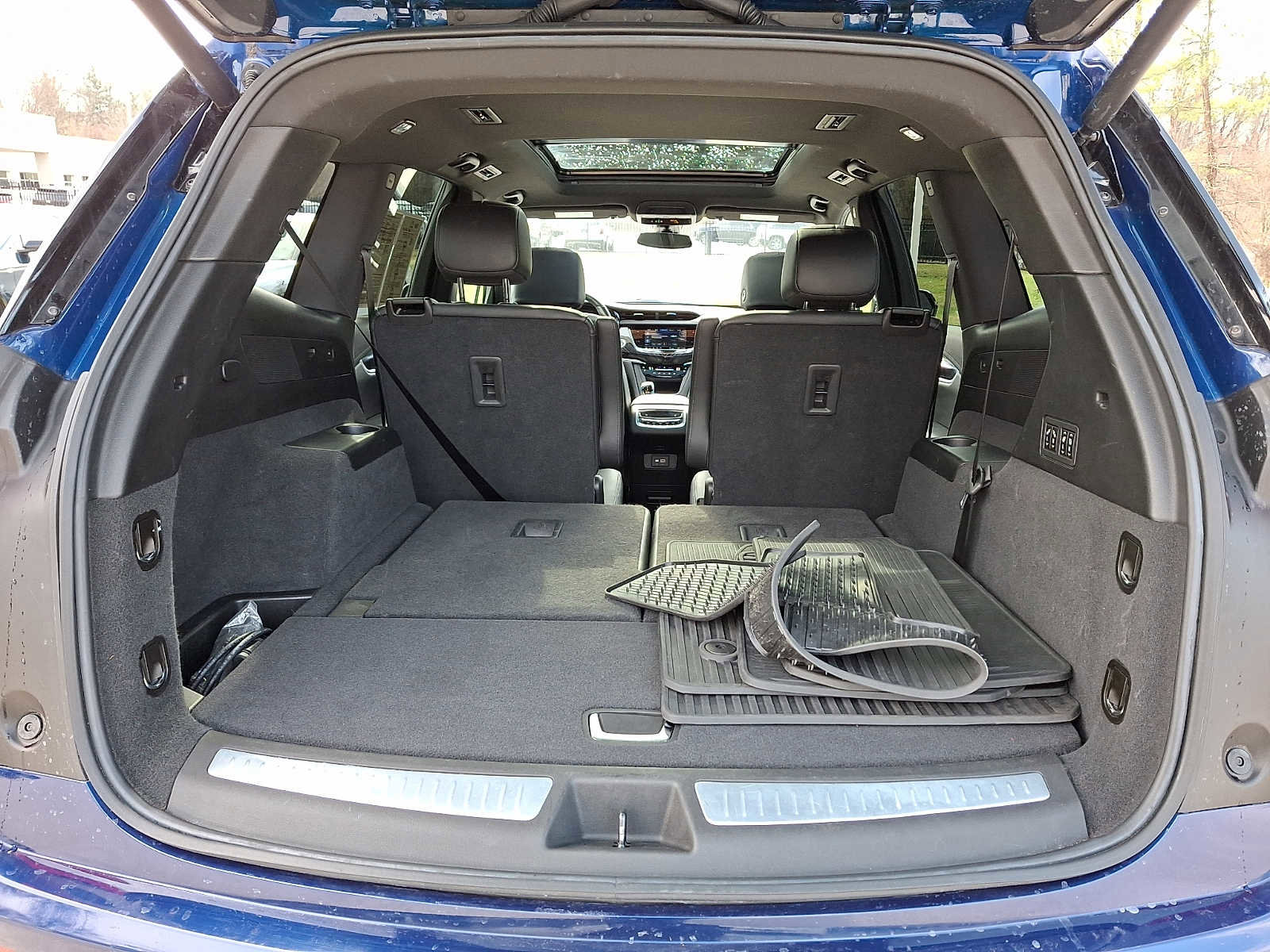 Certified 2023 Cadillac XT6 Premium Luxury image 24