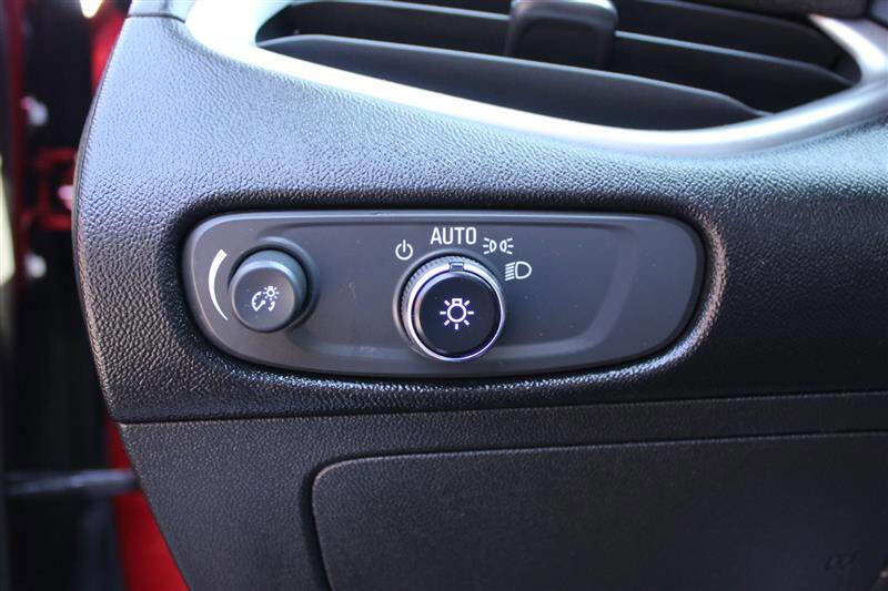 Used 2023 Chevrolet Malibu RS FWD image 17