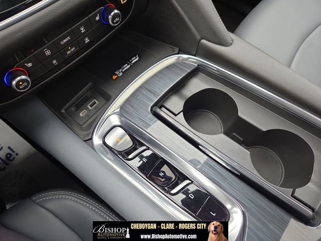 Used 2024 Buick Enclave Essence w/ Experience Buick Package AWD/4WD image 28