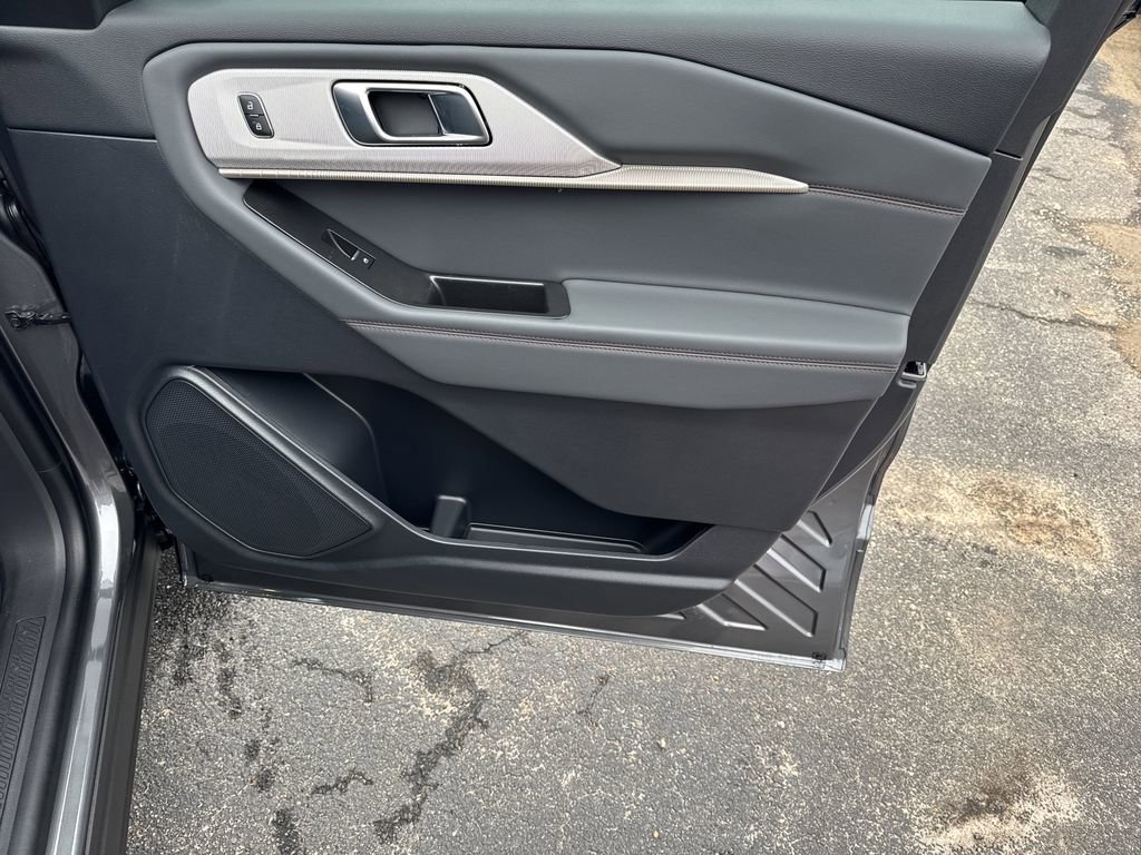 New 2026 Ford Explorer Active image 14