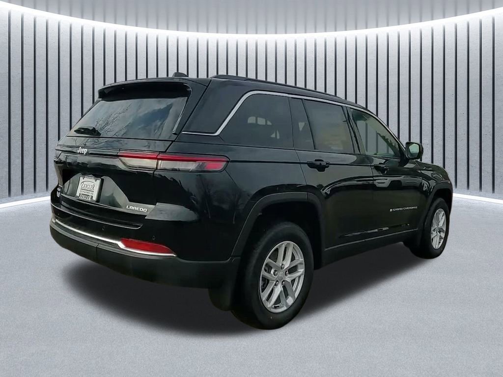 New 2025 Jeep Grand Cherokee Laredo X w/ Luxury Tech Group I image 9
