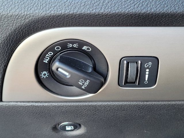 Used 2016 Dodge Durango R/T w/ Technology Group RWD image 31