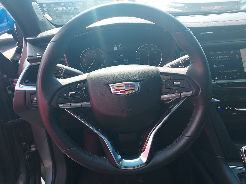Used 2024 Cadillac XT6 Premium Luxury FWD image 18
