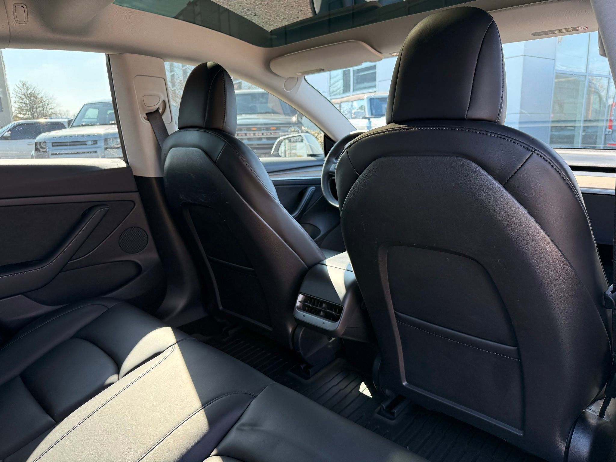Used 2021 Tesla Model 3 Standard Range Plus image 30
