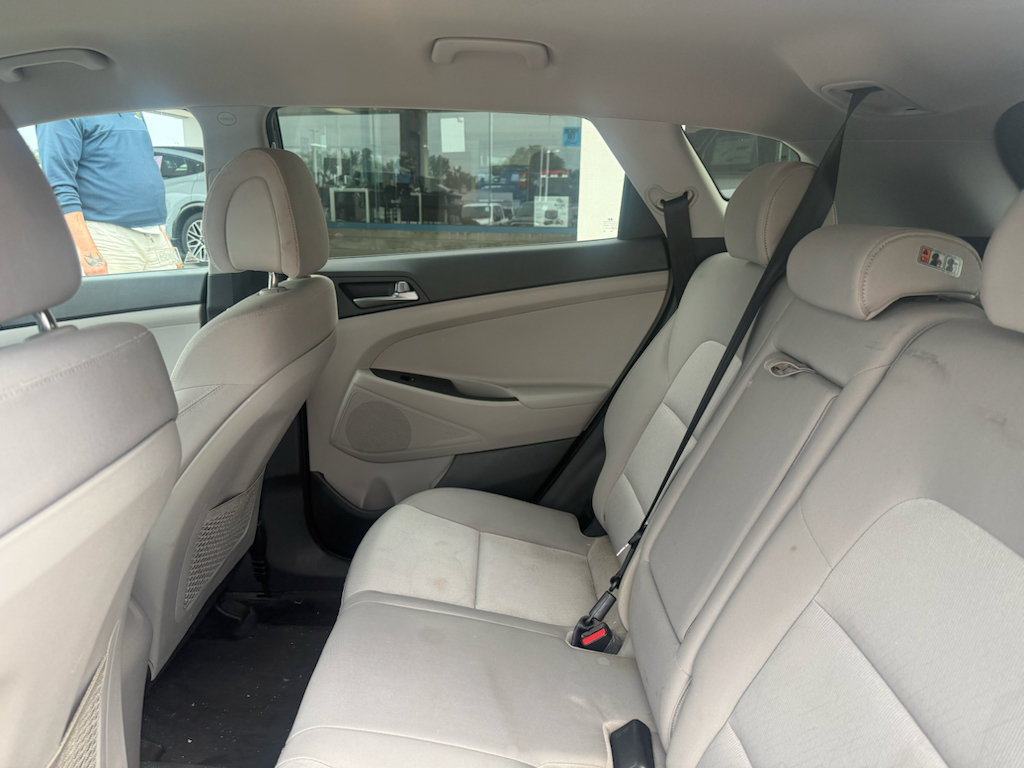 Used 2016 Hyundai Tucson SE w/ Option Group 02 FWD image 5