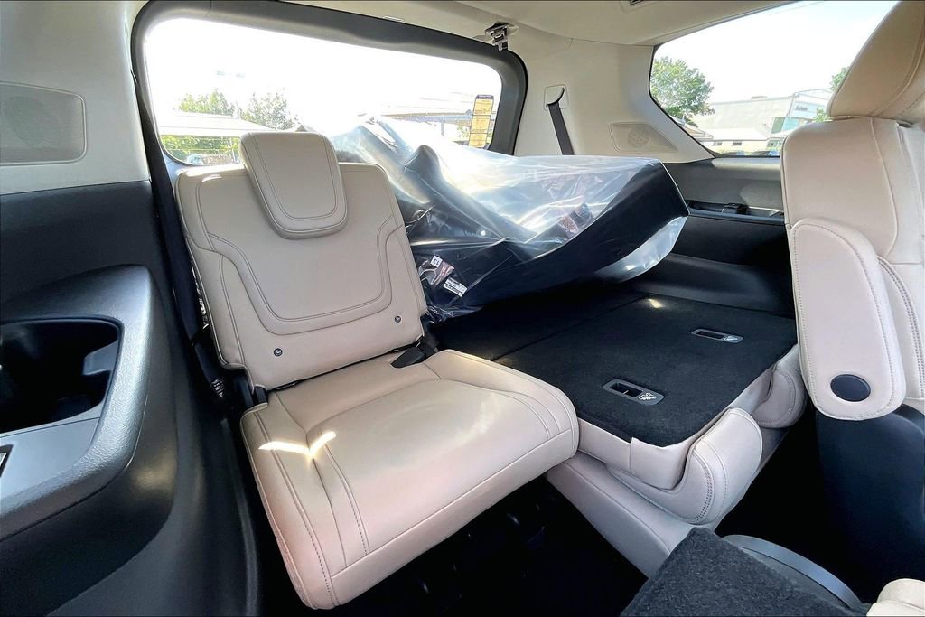 New 2026 INFINITI QX80 Pure w/ Cargo Package RWD image 52