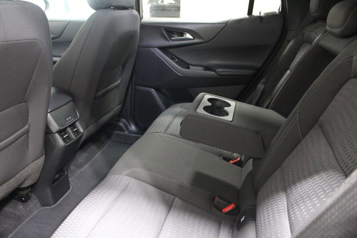 Used 2025 Chevrolet Equinox LT image 48