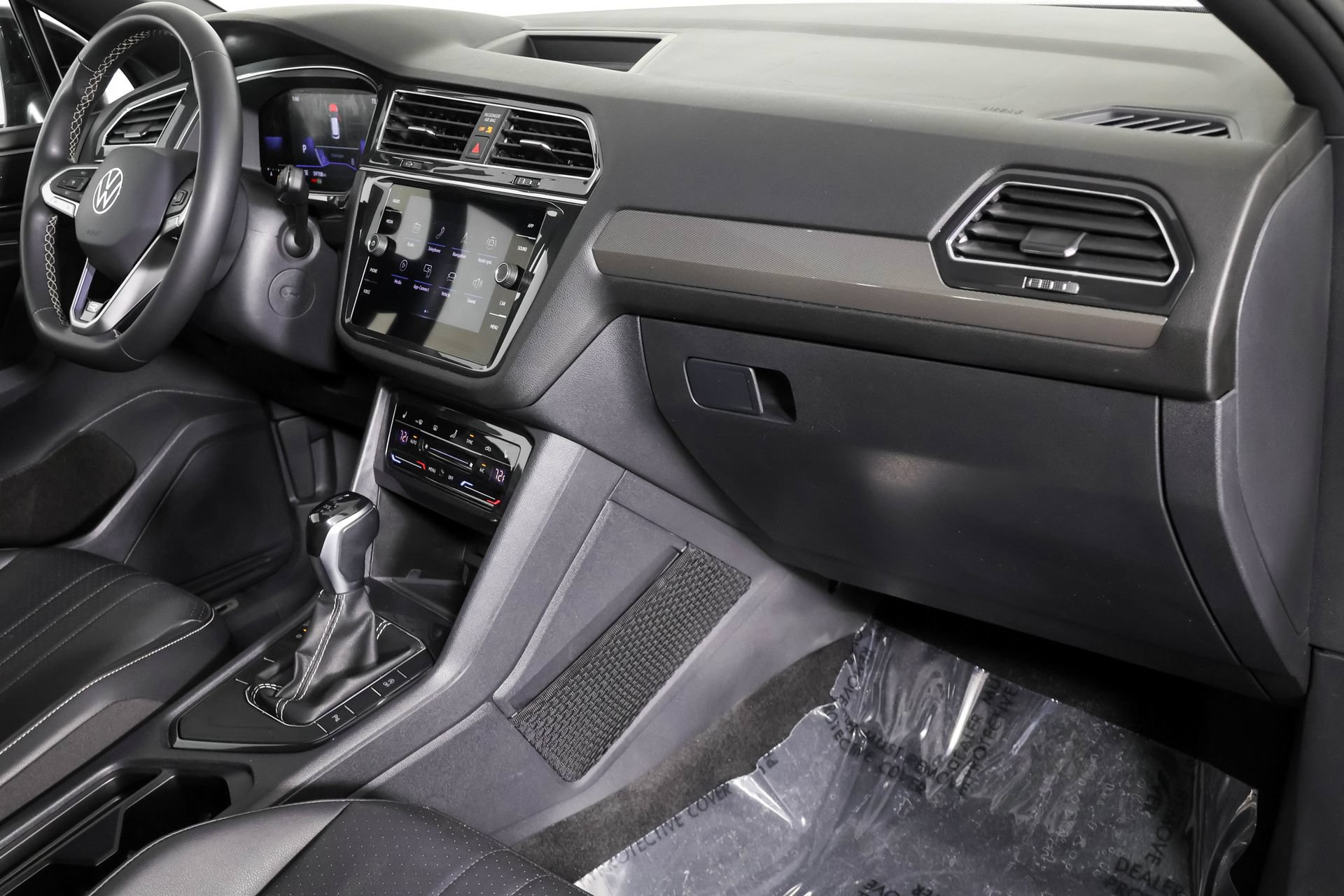 Used 2023 Volkswagen Tiguan SE R-Line FWD image 45