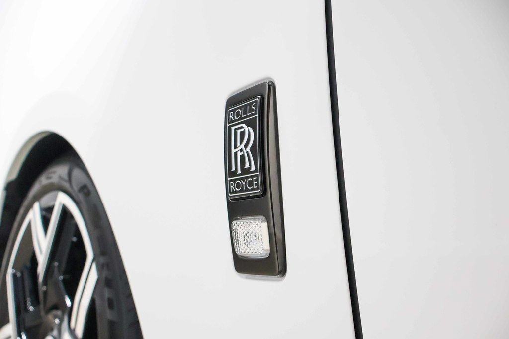 Used 2025 Rolls-Royce Cullinan Black Badge AWD/4WD image 94