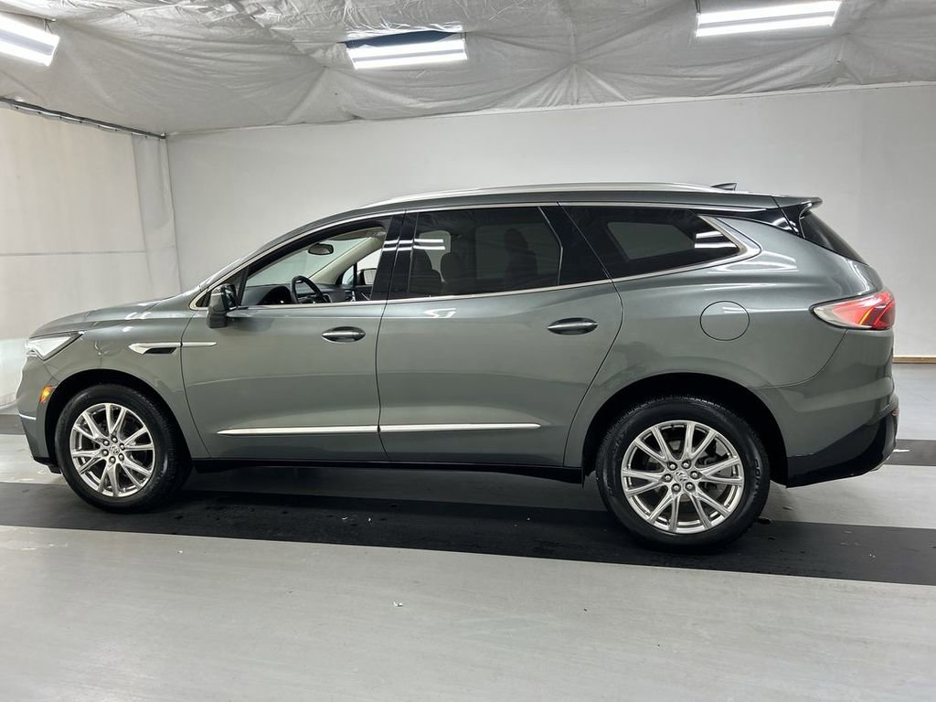 Used 2023 Buick Enclave Essence w/ Experience Buick Package AWD/4WD image 6