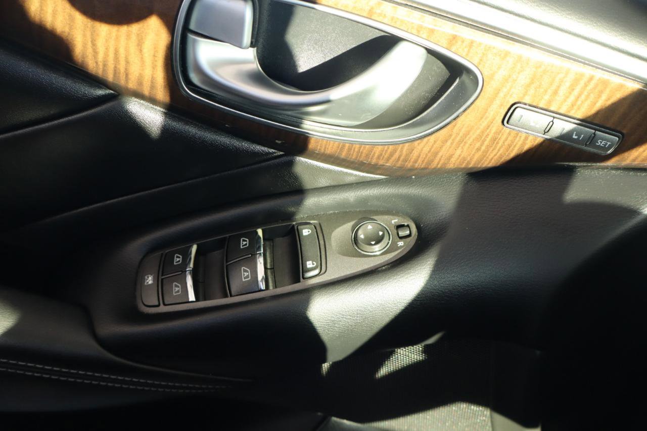 Used 2016 INFINITI Q50 3.0t Premium w/ Driver Assistance Package image 28