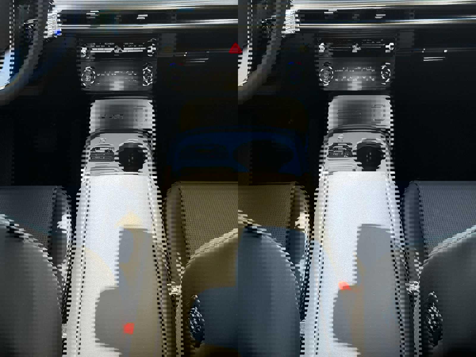 New 2026 Hyundai Ioniq 9 Limited image 13