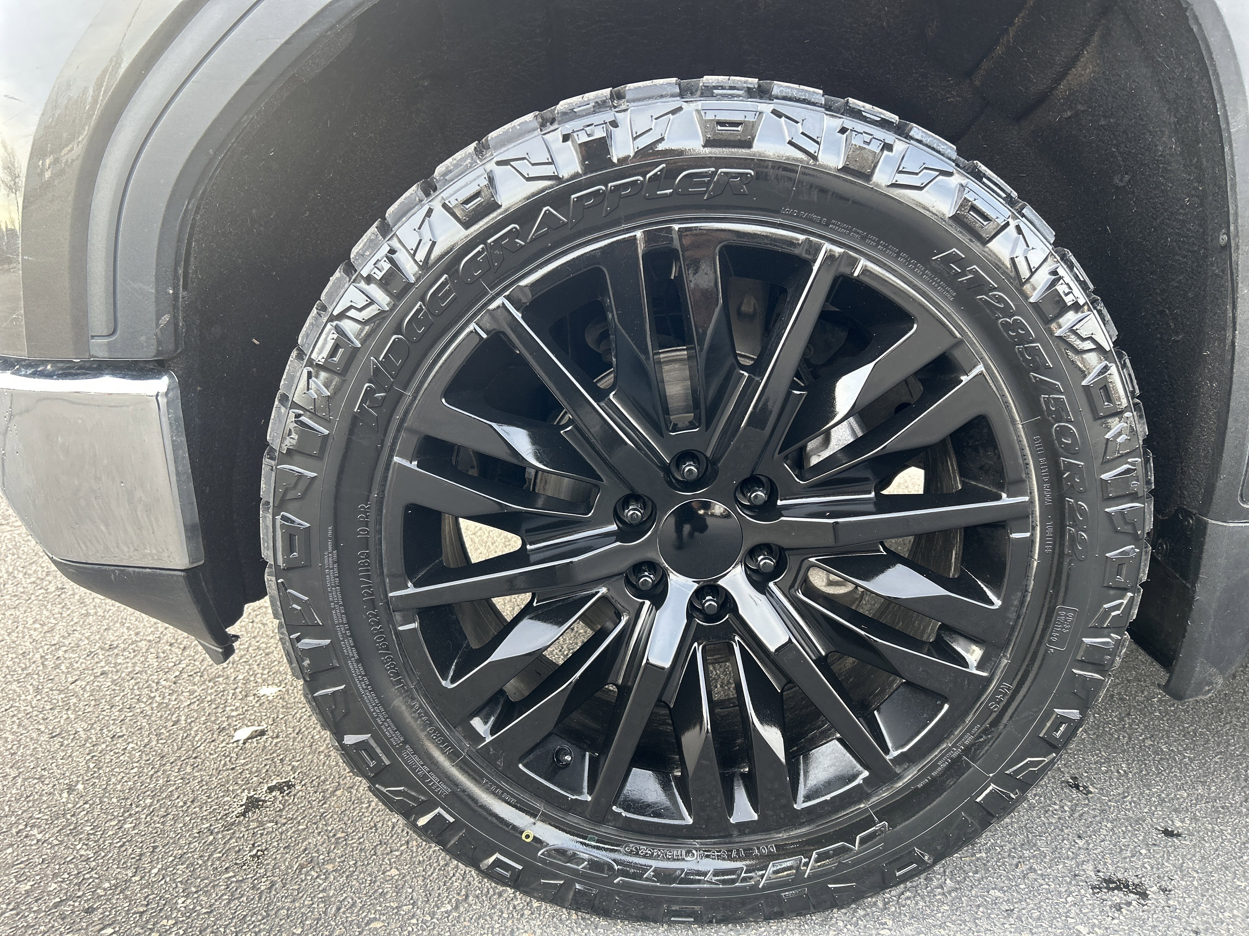 Used 2019 GMC Sierra 1500 SLT w/ SLT Premium Plus Package image 11