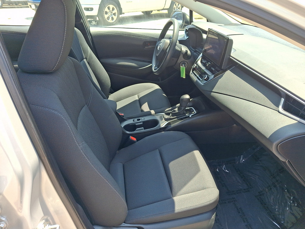 Used 2024 Toyota Corolla LE FWD image 11