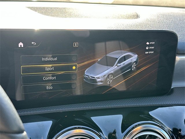 Used 2022 Mercedes-Benz A 220 image 41