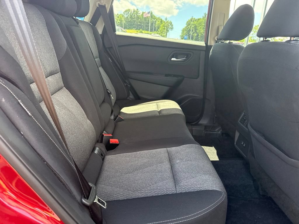 Used 2026 Nissan Rogue SV AWD/4WD image 37