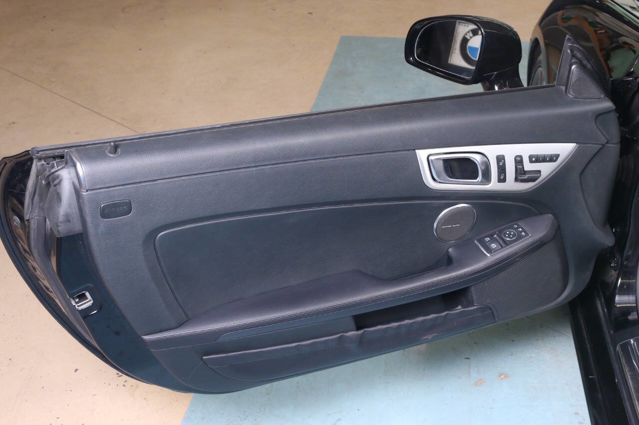 Used 2014 Mercedes-Benz SLK 250 w/ Premium Package image 35