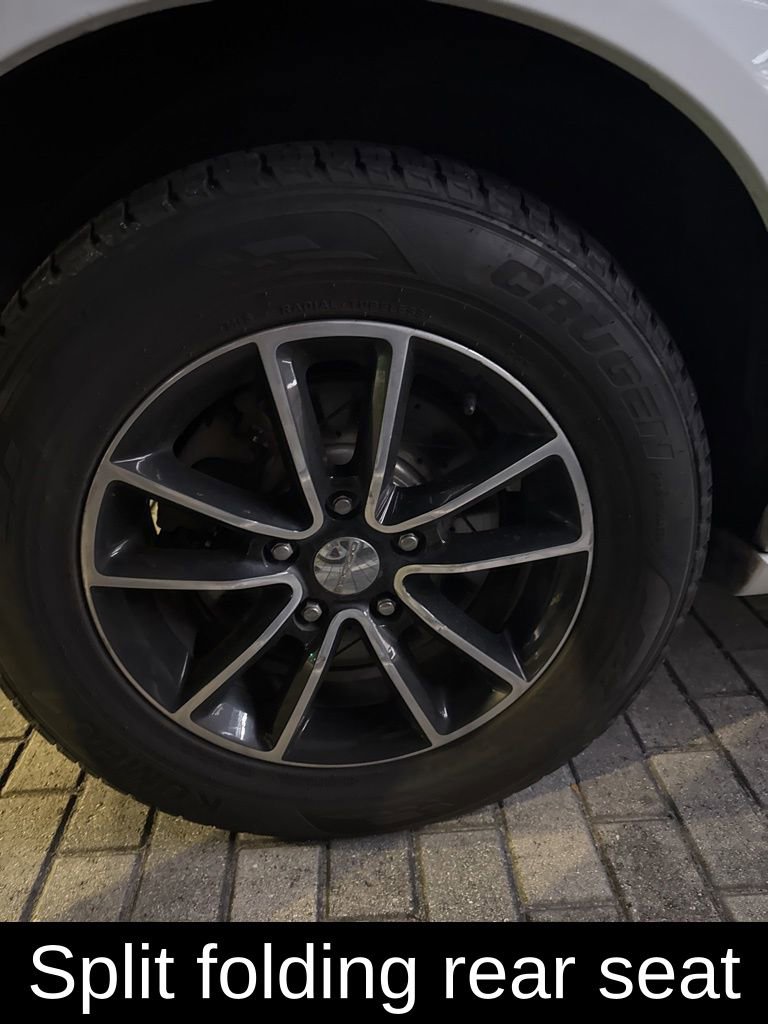 Used 2018 Dodge Grand Caravan GT image 30