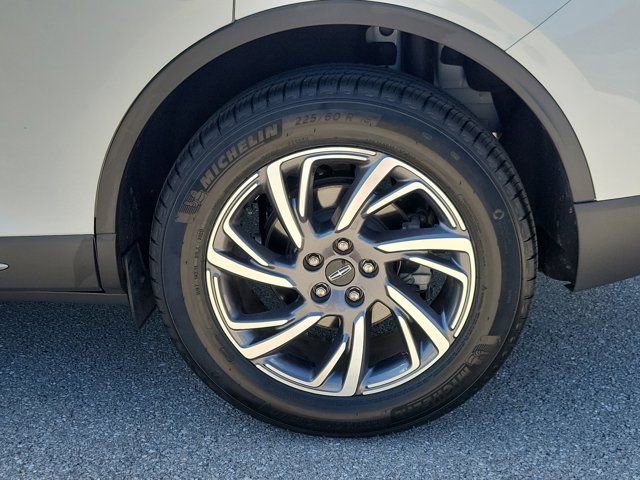 Certified 2023 Lincoln Corsair FWD image 9