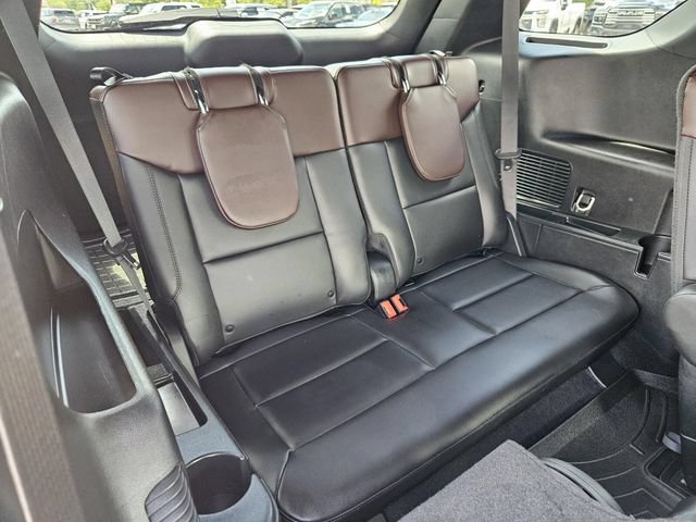 Used 2024 Ford Explorer Platinum w/ Technology Package AWD/4WD image 17