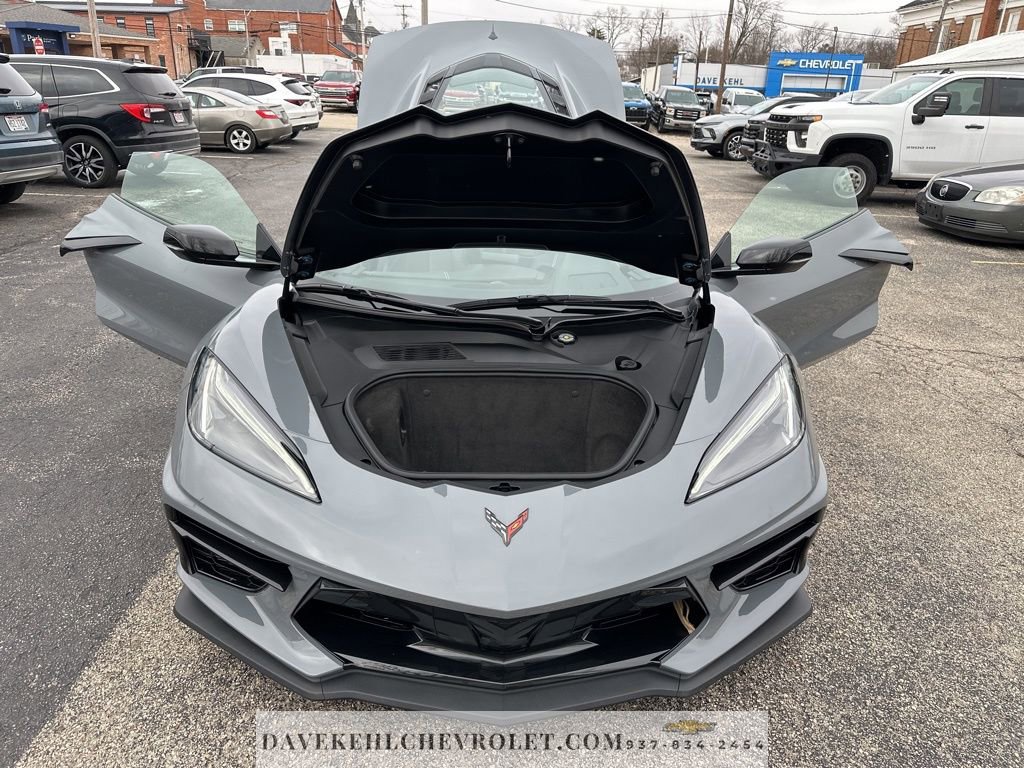 Used 2025 Chevrolet Corvette Stingray Coupe w/ 1LT image 33