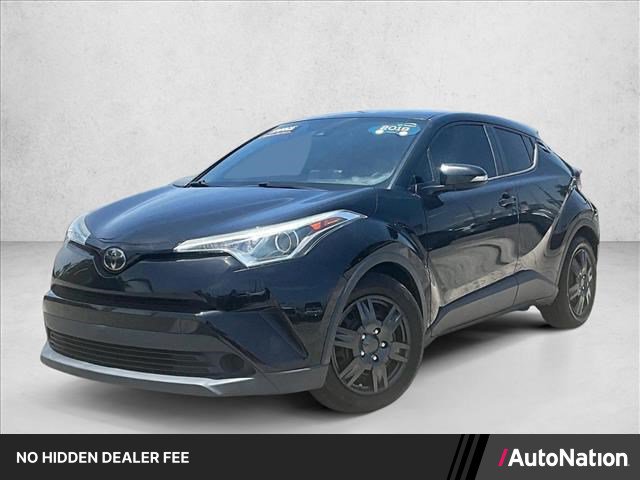 Used 2019 Toyota C-HR LE FWD image 1