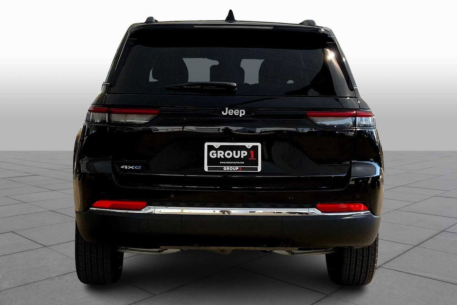 Used 2024 Jeep Grand Cherokee Limited 4xe image 4