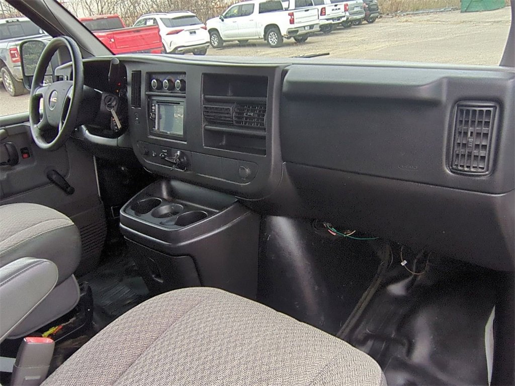 Used 2012 GMC Savana 2500 Extended image 24