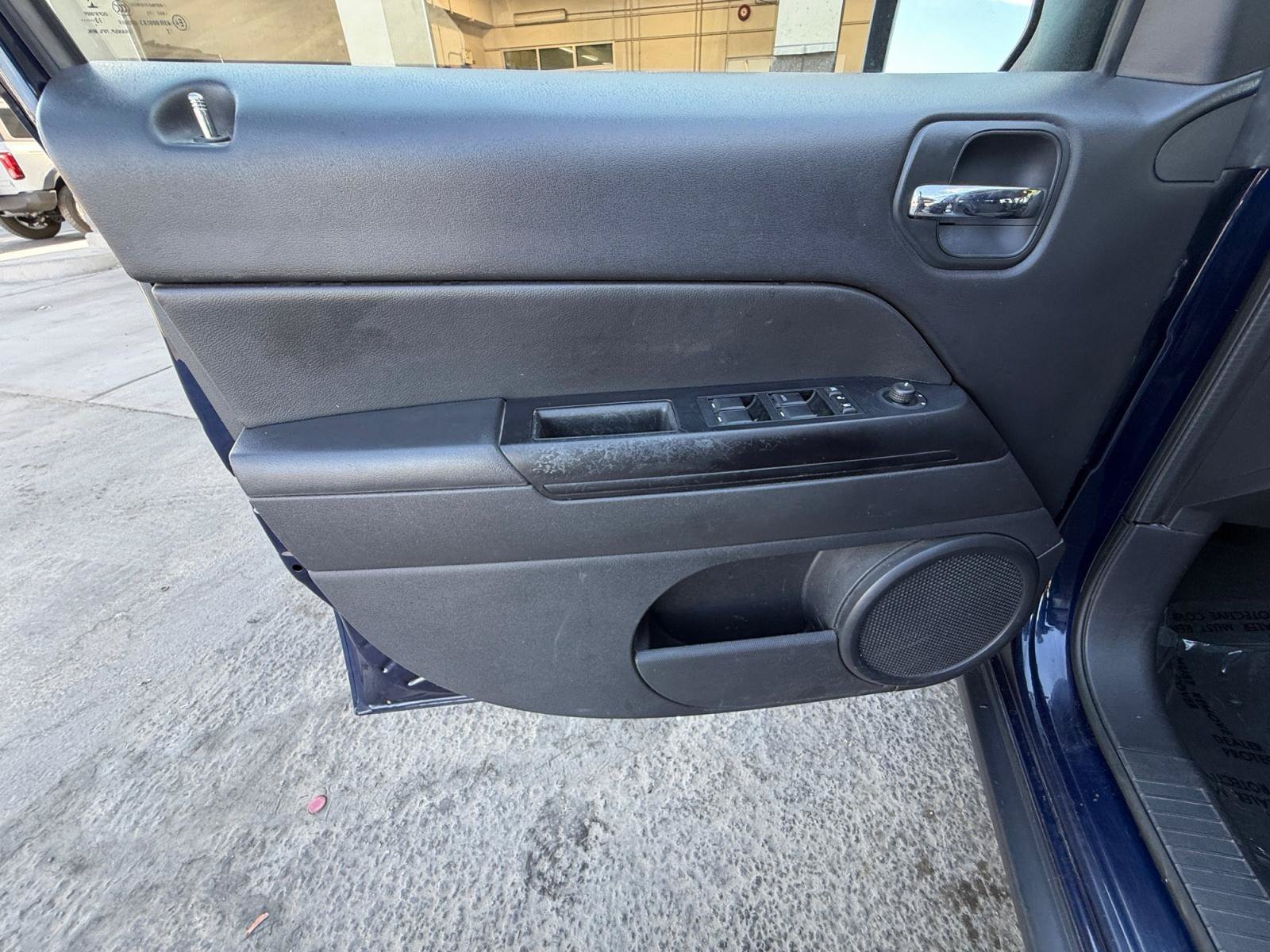 Used 2014 Jeep Patriot Sport w/ Power Value Group AWD/4WD image 14